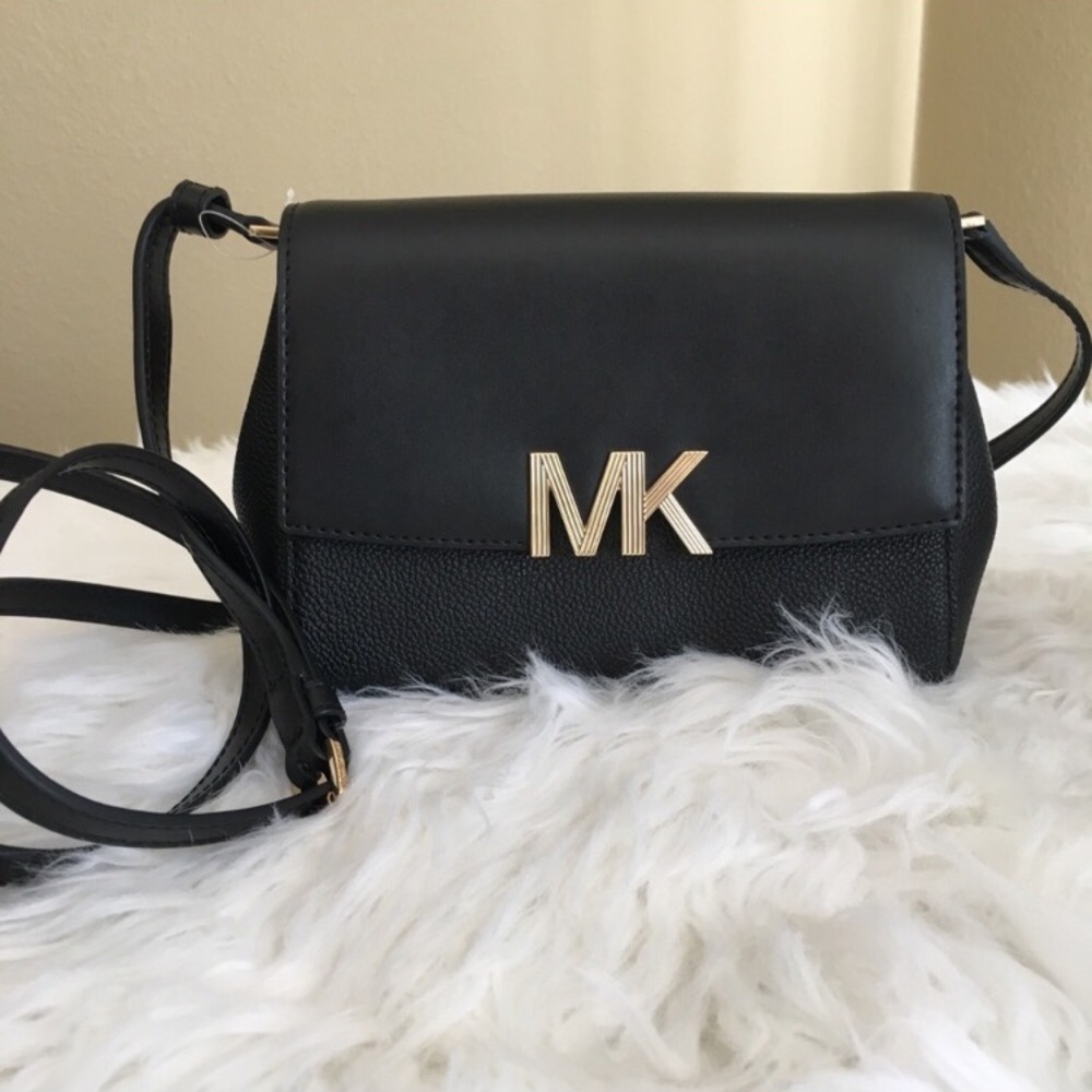 New Michael Kors small Montgomery Crossbody - Picture 4 of 8